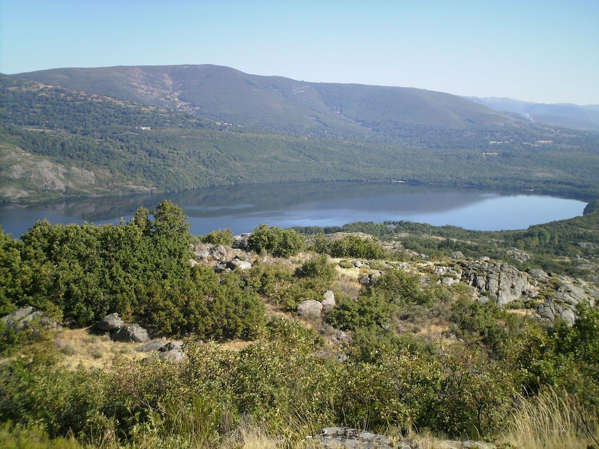 Cabanas Madarsu Vigo de Sanabria Extérieur photo